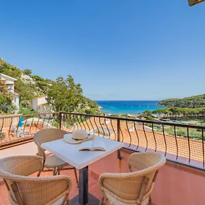 https://hotel-lo-scirocco.it-tuscanyhotel.com